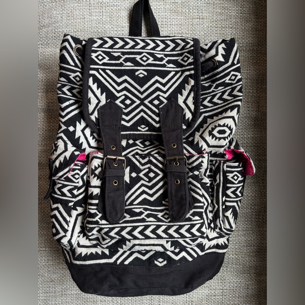 Stone Mountain Boho Black/white Tribal Print Backpack Pink Lining Pockets